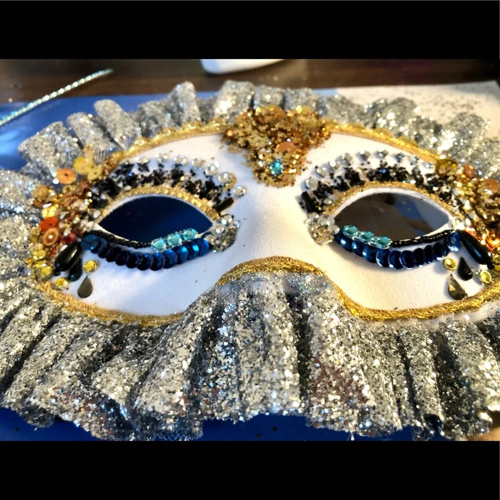 eye mask Mardi Gras Glittering feathered carnival Artisan embellished costume OS